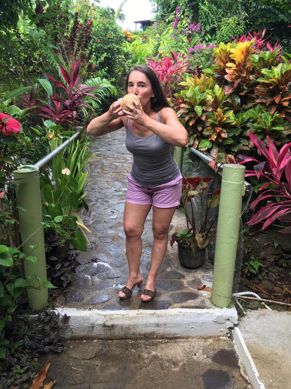 Hibiscus Valley Inn Marigot Exterior foto