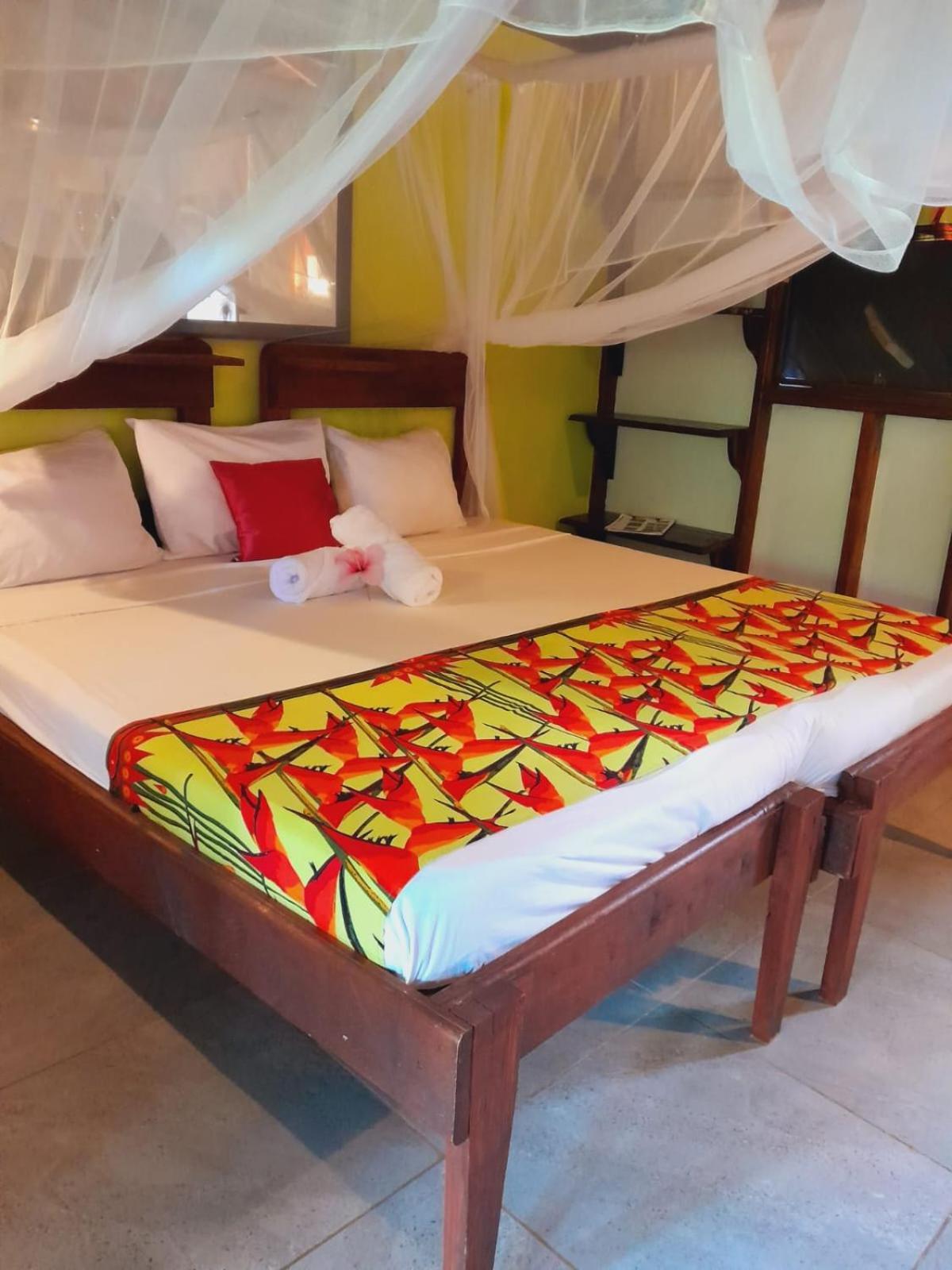 Hibiscus Valley Inn Marigot Exterior foto